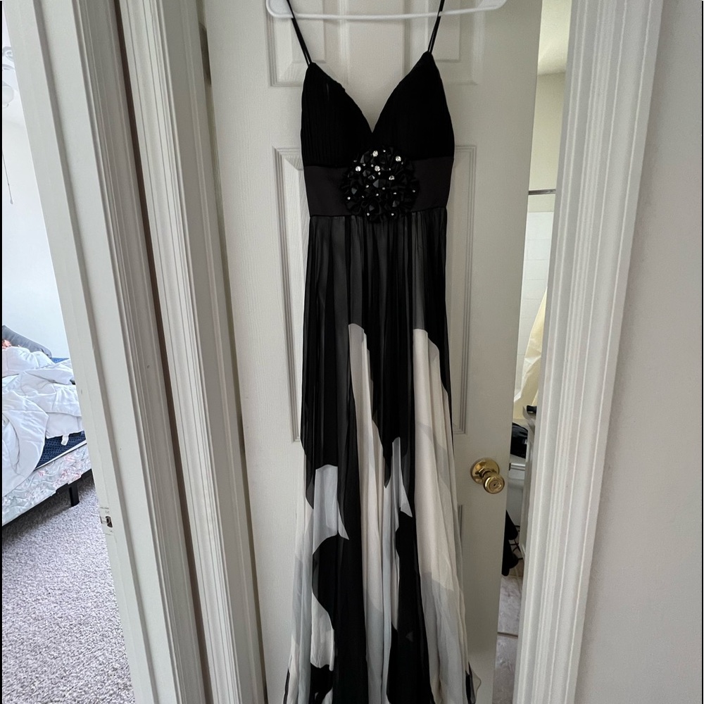 NEW Black and white maxi dress for special occasions!